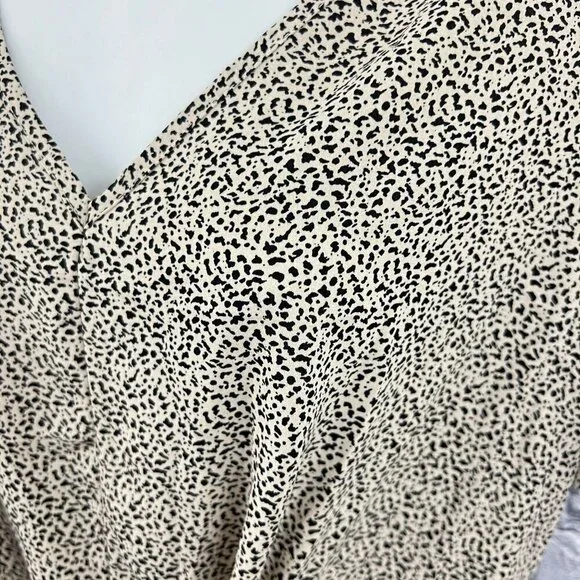 Sienna Sky Tie Front V-Neck Blouse Flutter Sleeves Size M - Picture 6 of 12